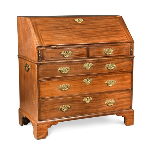 Lot 192 - A George III mahogany bureau