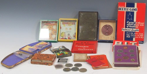 Lot 151 - Group of vintage toys and puzzles, including...