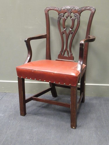 Lot 458 - A Georgian style mahogany elbow chair