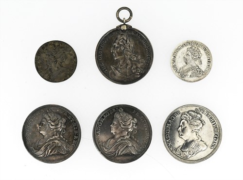 Lot 73 - Queen Anne medals: coronation 1702, accession...