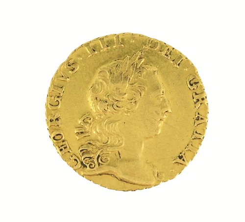 Lot 124 - George III gold quarter guinea 1762, 2g