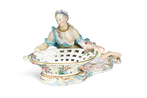 Lot 194 - A Meissen figural basket