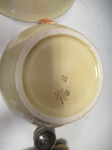 Lot 27 - Myott Art Deco stylised floral wash jug and bowl