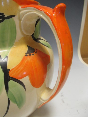 Lot 27 - Myott Art Deco stylised floral wash jug and bowl