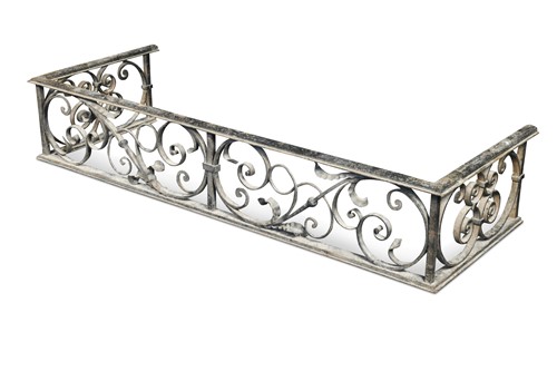 Lot 422 - A wrought iron fender, 19th century