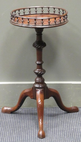 Lot 469 - A small 19th century tripod table with...