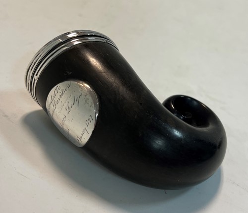 Lot 401 - A trio of silver mounted ram's horn snuff mulls