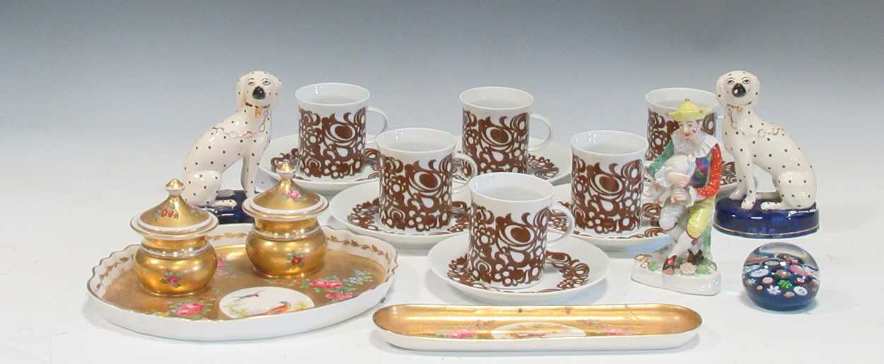 Lot 3 - A quantity of mixed ceramics to include a pair...