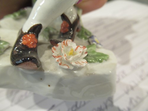 Lot 3 - A quantity of mixed ceramics to include a pair...