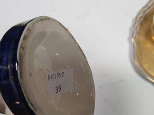 Lot 3 - A quantity of mixed ceramics to include a pair...
