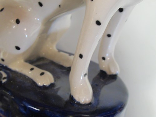 Lot 3 - A quantity of mixed ceramics to include a pair...