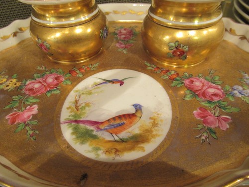 Lot 3 - A quantity of mixed ceramics to include a pair...