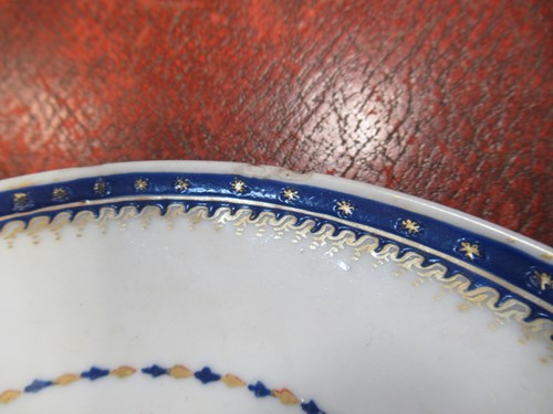 Lot 36 - An 18th century Chinese export bowl and stand,...