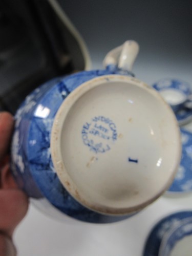 Lot 17 - A Spode blue and white part dinner and tea...