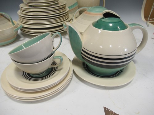 Lot 16 - A collection of Susie Cooper wares to include...