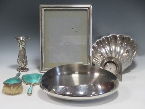 Lot 202A - A collection of silver and plated items, to...