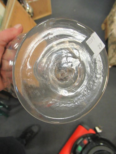Lot 24 - A collection of glassware to include, a cut...