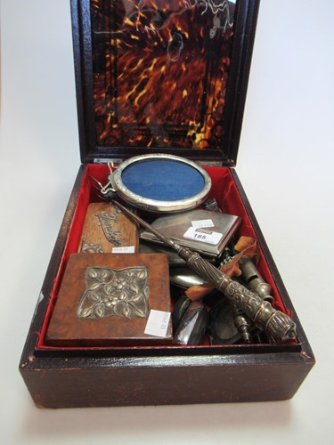 Lot 185 - A collection of silverware and objets...
