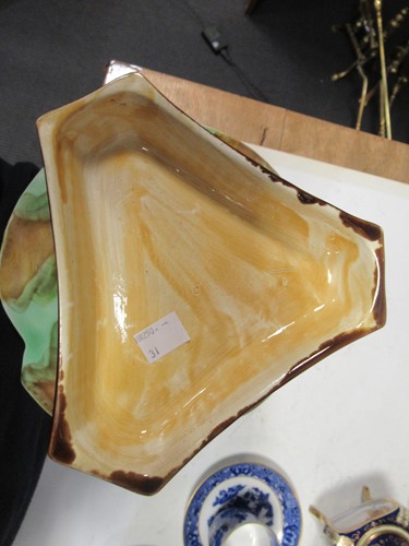 Lot 20 - Collection of decorative china and glass...