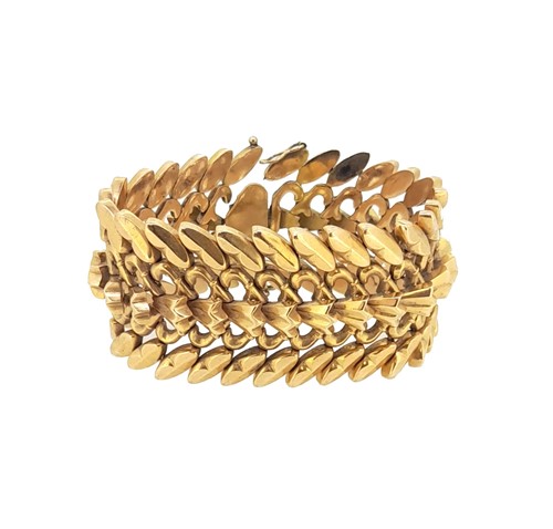Lot 226 - A fancy cuff style bracelet