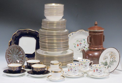 Lot 53 - A collection of English porcelain to include a...