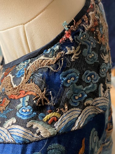 Lot 62 - A Chinese Kesi dragon robe, late Qing Dynasty