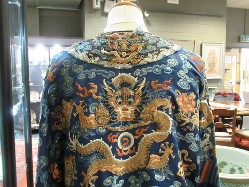 Lot 62 - A Chinese Kesi dragon robe, late Qing Dynasty