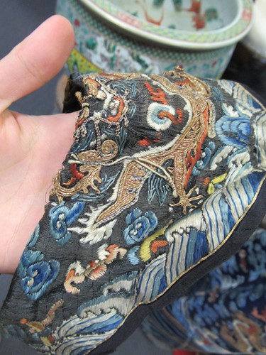 Lot 62 - A Chinese Kesi dragon robe, late Qing Dynasty
