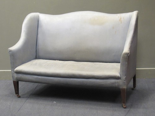 Lot 452 - An Edwardian mahogany settee with serpentine...