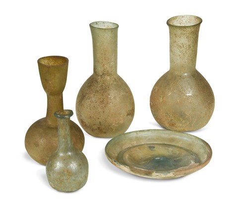 Lot 127 - A group of Roman glass