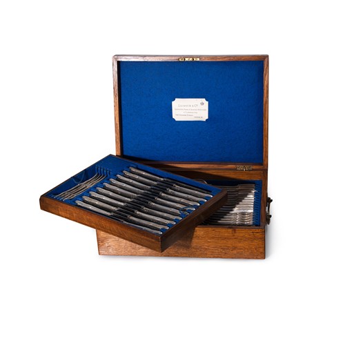 Lot 524 - A canteen containing a 20-piece set of George V silver flatware with 36 additions