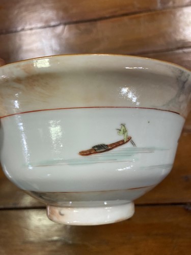 Lot 18 - A Chinese faux bois/marble porcelain bowl