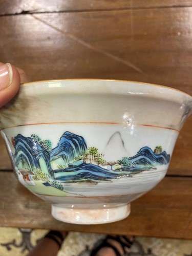 Lot 18 - A Chinese faux bois/marble porcelain bowl