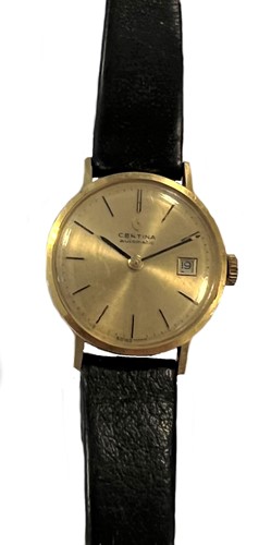 Lot 338 - Certina - An 18ct gold wristwatch