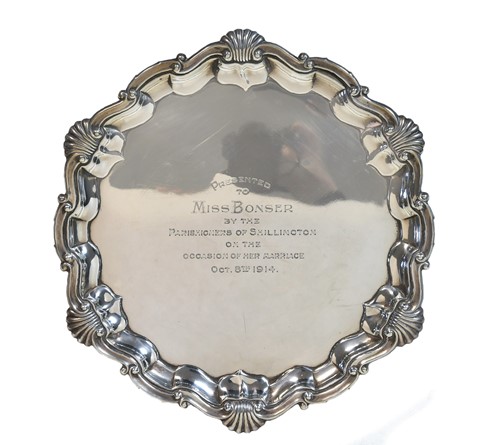Lot 507 - A George V silver salver