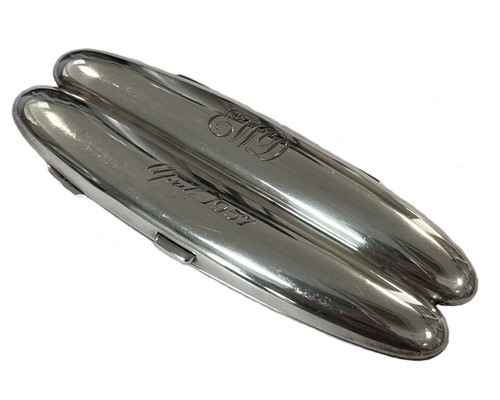 Lot 408 - A George V silver two compartment pocket cigar case