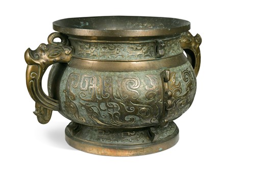 Lot 81 - A Chinese inlaid bronze two-handled Gui censer of large proportions, late 17th or 18th century