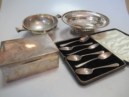 Lot 184 - A silver bon bon dish, a silver quaich a...