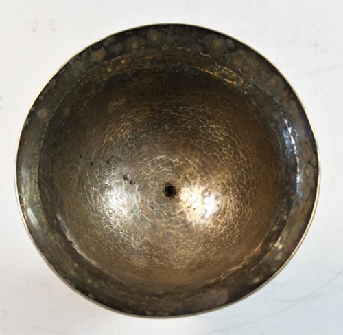 Lot 127 - A Tibetan silver votive butter lamp, 18th/19th century
