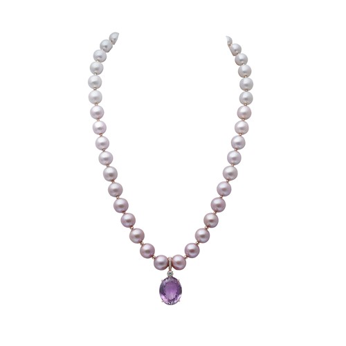 Lot 228 - A single row of pearls with an amethyst and diamond pendant