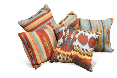 Lot 102 - Five contemporary scatter cushions