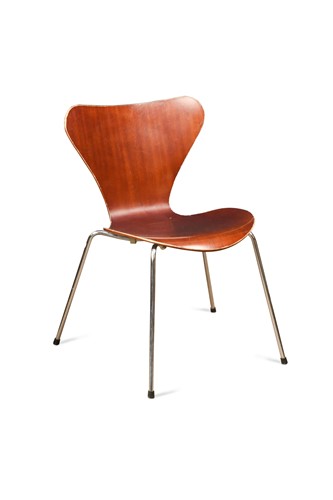 Lot 264 - Arne Jacobsen for Fritz Hansen, a Series 7 chair