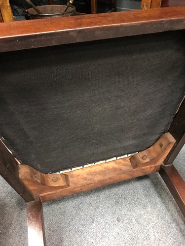 Lot 315 - A Regency mahogany desk chair