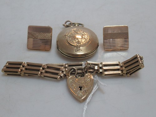Lot 171 - A hallmarked 9ct gold bracelet and a pair of...
