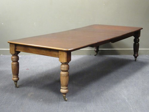 Lot 461 - A late Victorian mahogany extending dining...