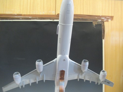 Lot 121 - A model of the South African airlines A340 -...