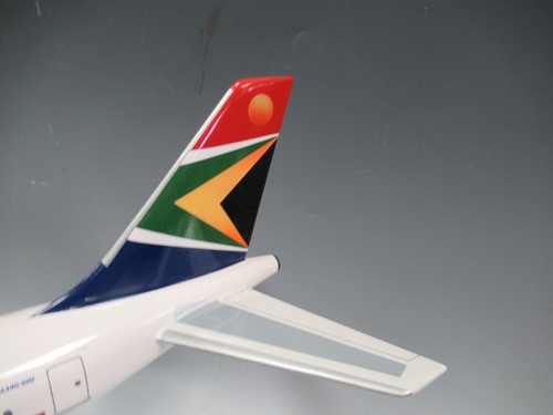 Lot 121 - A model of the South African airlines A340 -...