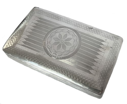 Lot 405 - A mid 19th century Dutch metalwares silver cigar box