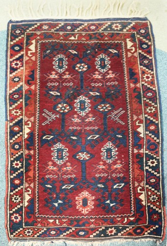 Lot 417 - A hand-knotted Turkish rug to a Caucasian...