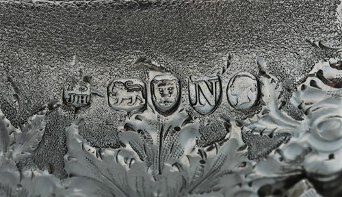 Lot 498 - A Victorian silver punchbowl